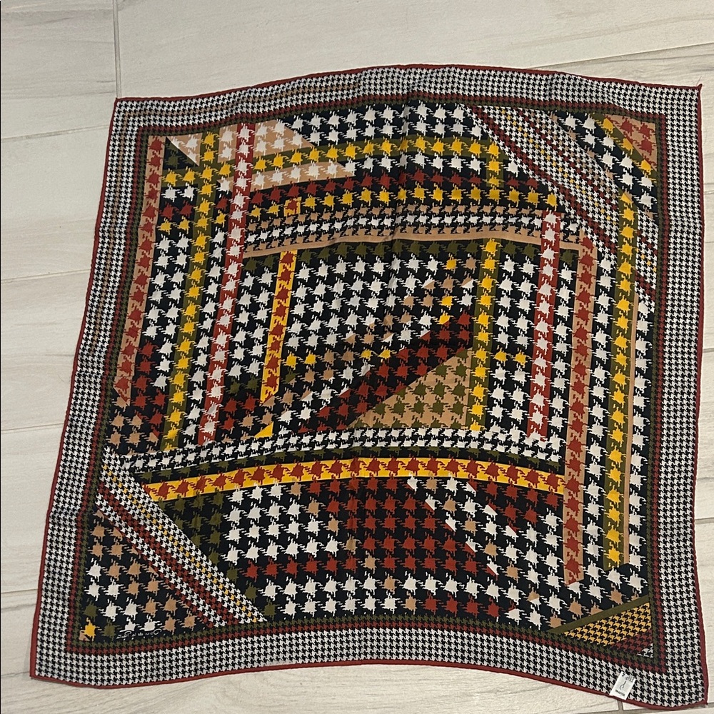 Oscar De La Renta 100% Silk Multicolor Houndstooth Pattern Scarf
